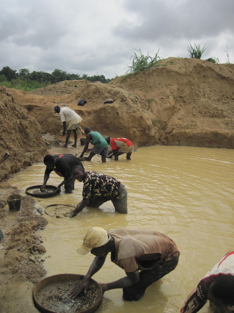 Artisanal Diamond Diggers in Sierra Leone